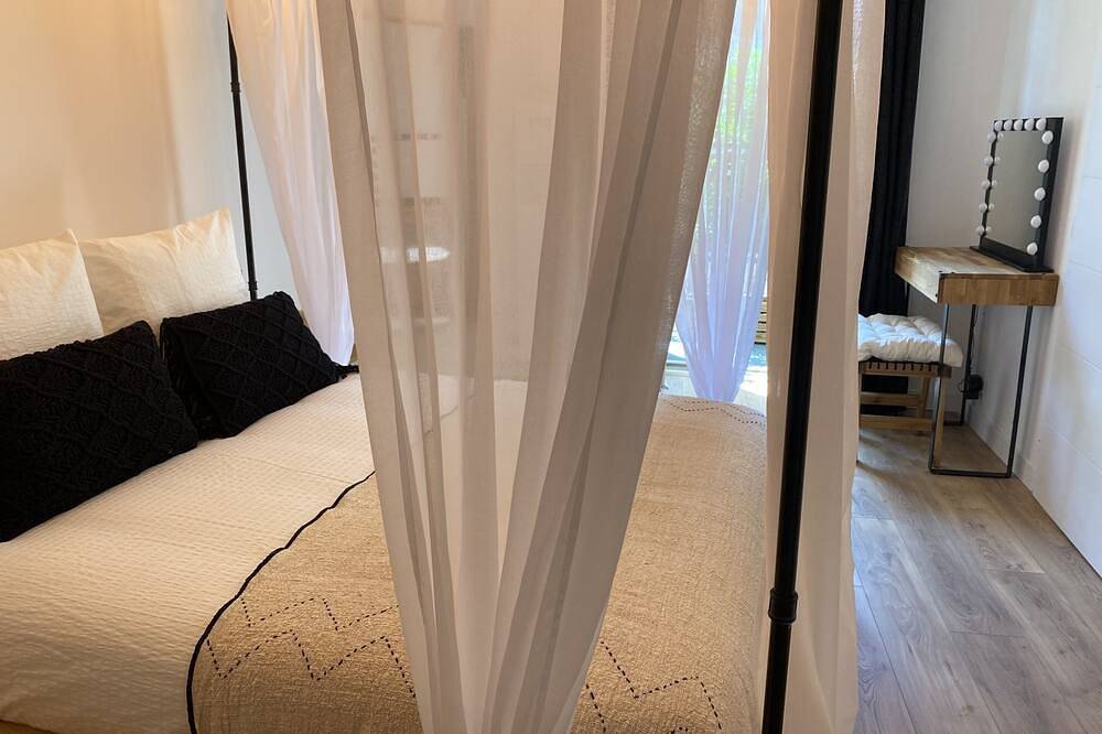 Appartement entier, Appartement hyper centre Style Industriel-Luxe in Avignon, Vaucluse