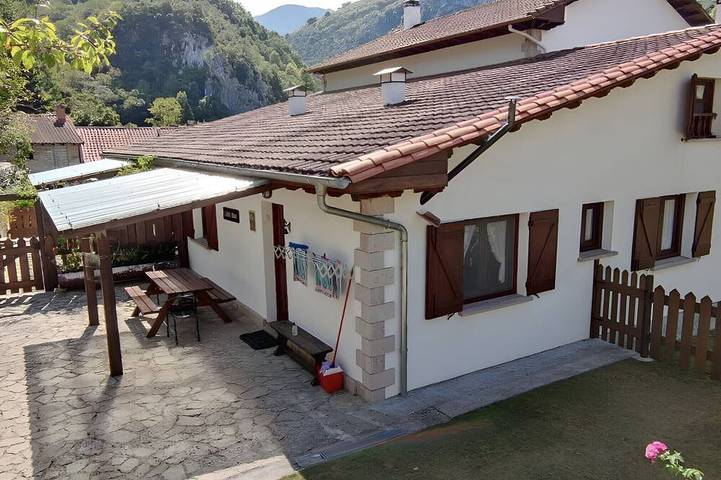 Ferienwohnung für 8 Personen, mit Terrasse und Garten, mit Haustier - 1