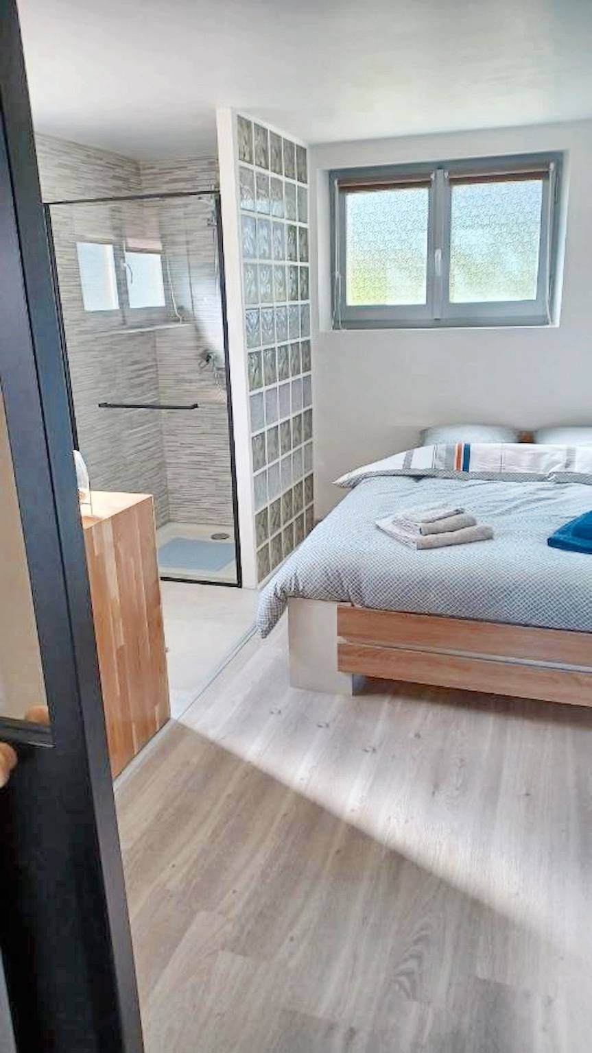 Entire apartment, Cosy Apartment in Publier - 30 m², Sunny Terrace in Marin, Thonon-les-Bains region
