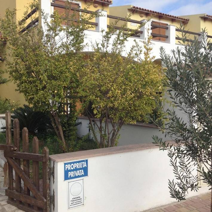 Appartement de vacances pour 5 personnes, avec balcon ainsi que vue et piscine