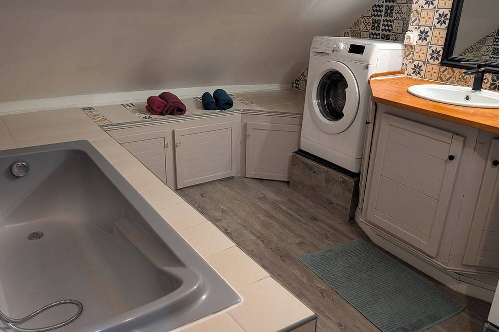 Ganze Wohnung, Helle Maisonette in Lille Wazemmes in Wazemmes (Lille), Lille