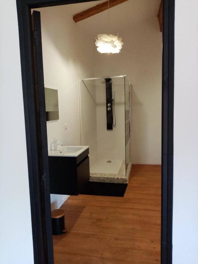 Location de vacances pour 2 personnes, avec vue et terrasse à Villesèque-des-Corbières - 2