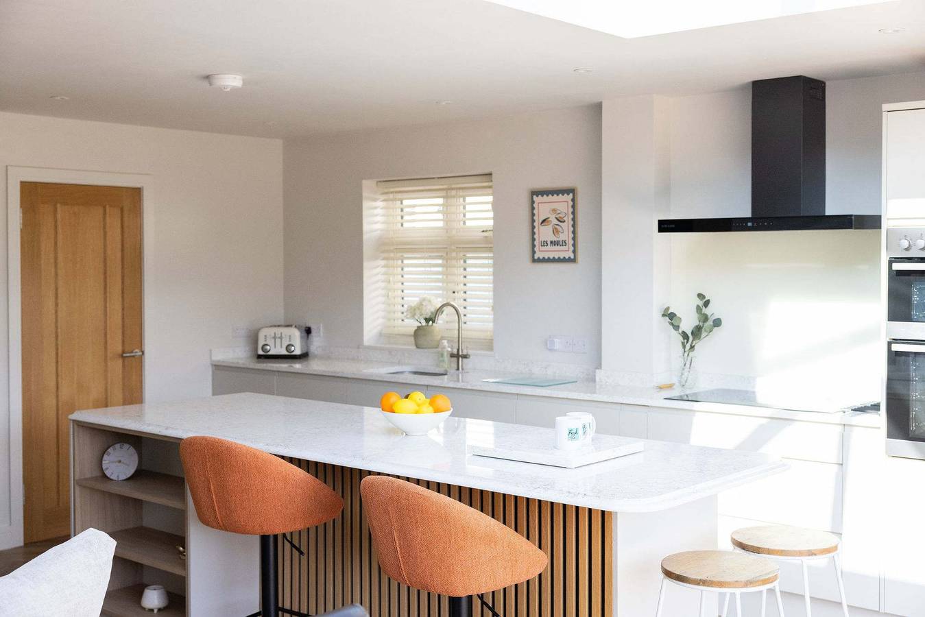 Stylish Coastal 3Bd Bungalow with Garden in West Wittering, West Sussex