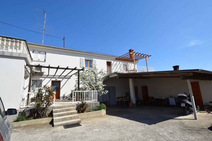 Ferienwohnung für 4 Personen, mit Garten und Balkon