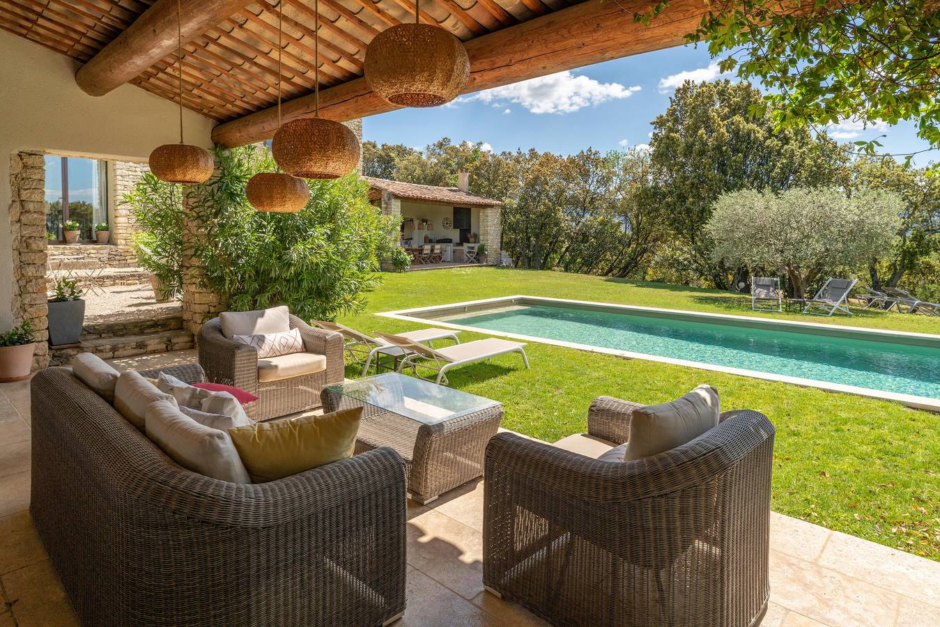 Villa 'Les Terrasses De Gordes' with Private Pool & Wi-Fi in Gordes, Parc naturel régional du Luberon
