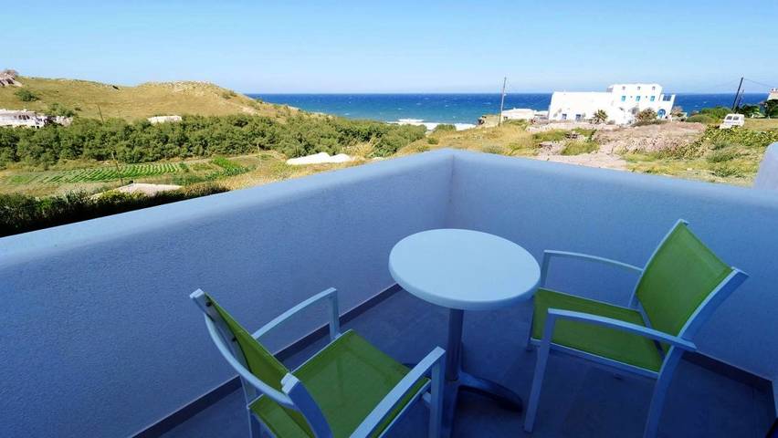 Ferienhaus für 2 Personen, mit Garten und Pool sowie Ausblick und Balkon auf Santorin - 3