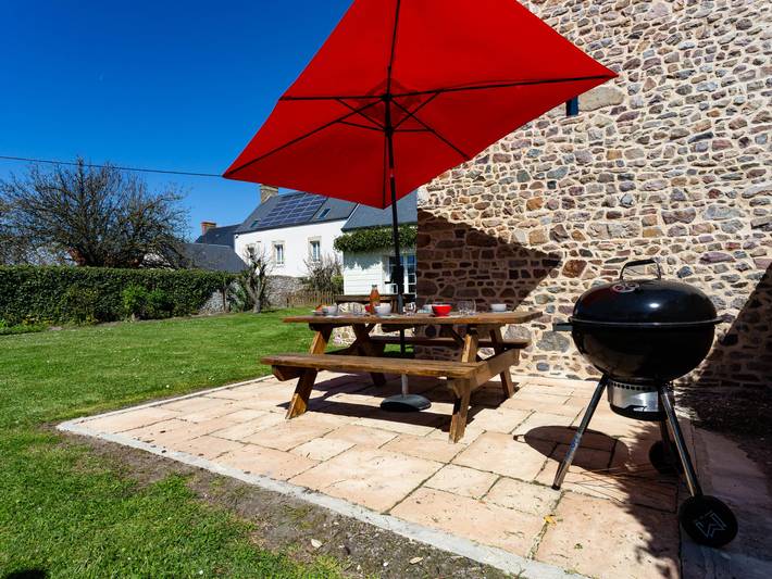 Location de vacances pour 6 personnes, avec terrasse et jardin à Créances - 2