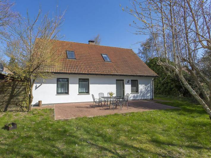 Ferienhaus für 7 Personen, mit Garten in Dreschvitz