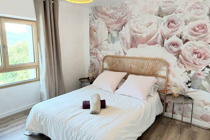 Entire apartment, Le Clos des Lauriers in Villaz, Annecy region