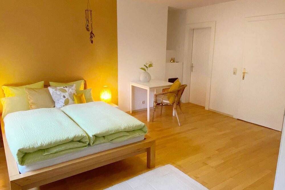 Geheel appartement, At home in the love nest in Innsbruck, Regio Innsbruck