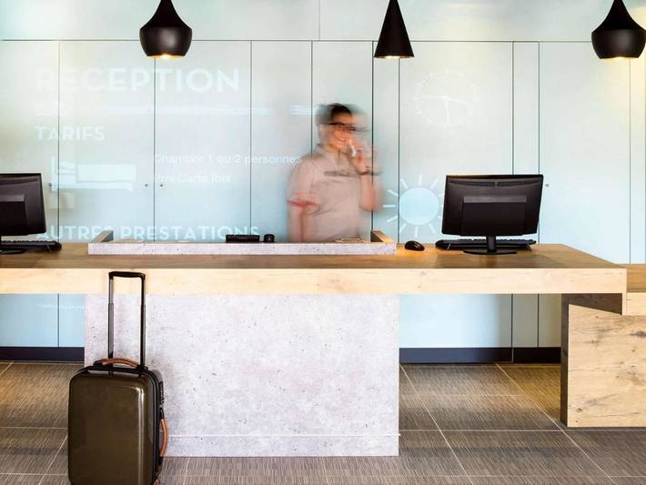 Hôtel pour 2 personnes, avec jardin ainsi que terrasse et piscine à Le Coteau - 3