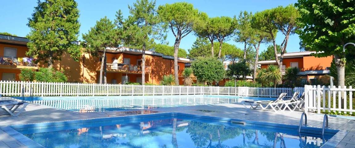 Holiday apartment for 8 people, with balcony - 1