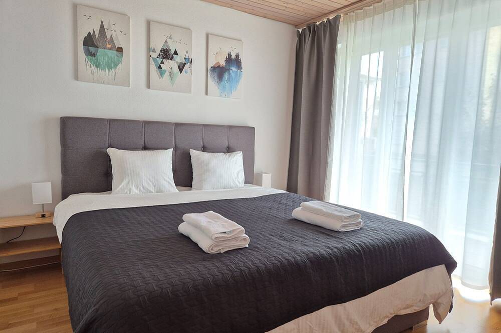 Apartamento entero, Apartment for 3, close to Zürich and Luzern, free private parking in Wohlen, Aargau-Basel