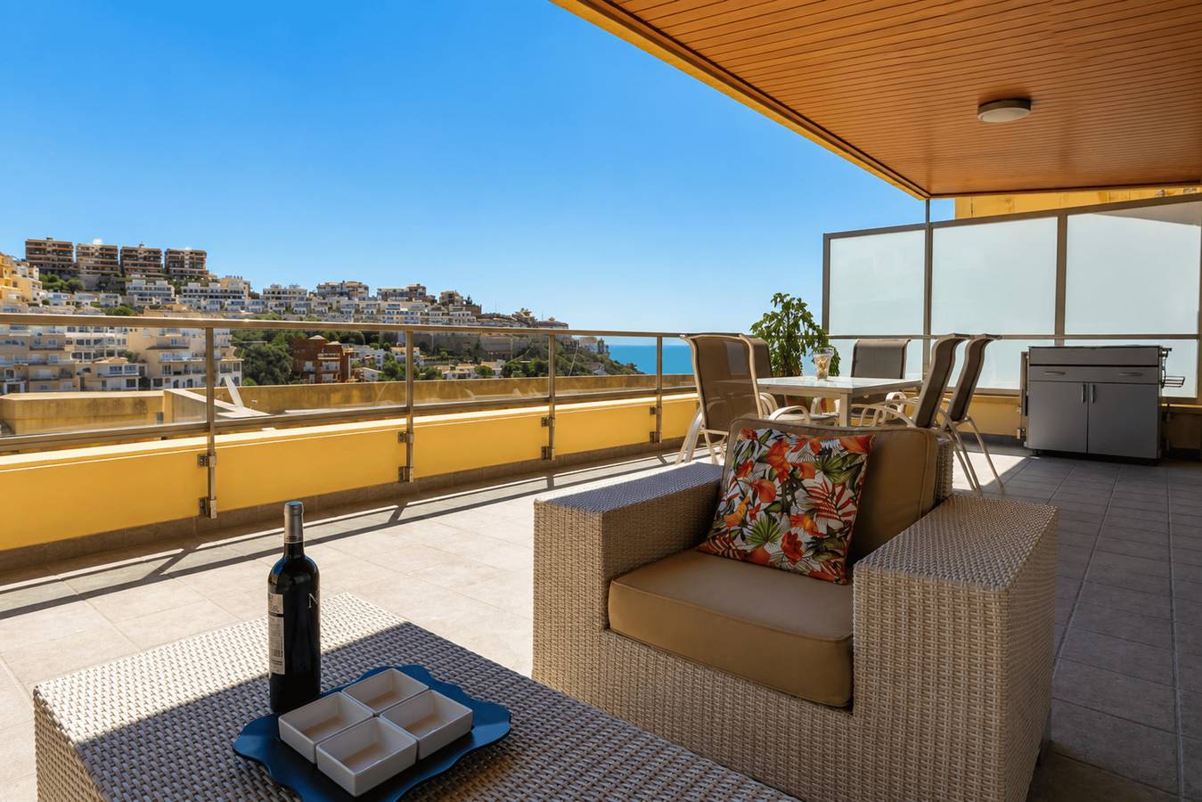 Appartement entier, Appartement de vacances pour 4 personnes avec vue sur l’océan in Platja de Cap Blanc (Cullera), Cullera