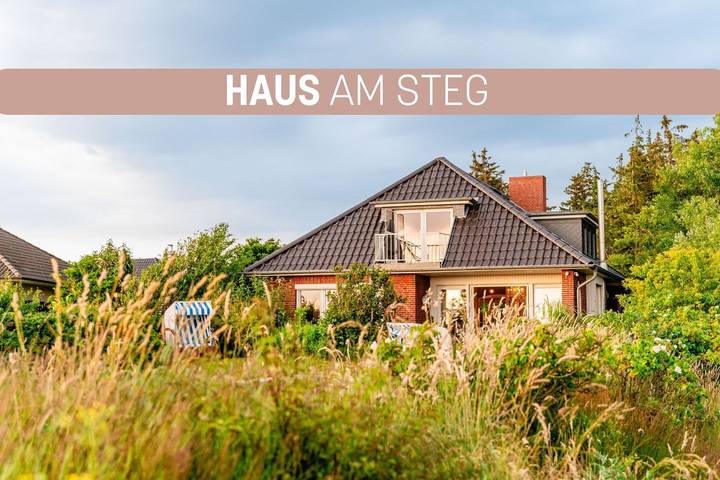 Ferienhaus mit Meerblick für 8 Personen, mit Balkon und Terrasse sowie Garten und Ausblick in Husum