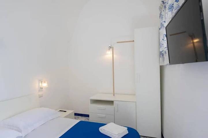 Vakantiehuis voor 2 personen, with tuin and whirlpool as well as terras - 1