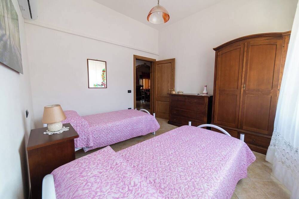 Timeless house, 10 minutes from the sea - Quiet & Roomy in Riola Sardo, Stagno di Càbras