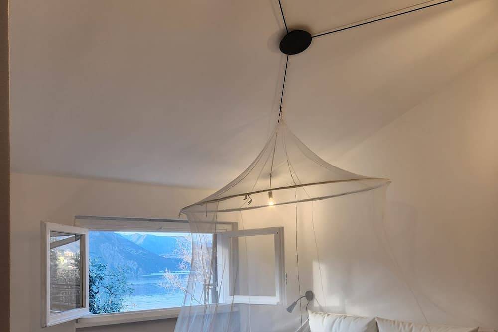 Ganze Wohnung, Breathtaking lake views: a romantic retreat in Monte Isola in Olzano, Monte Isola