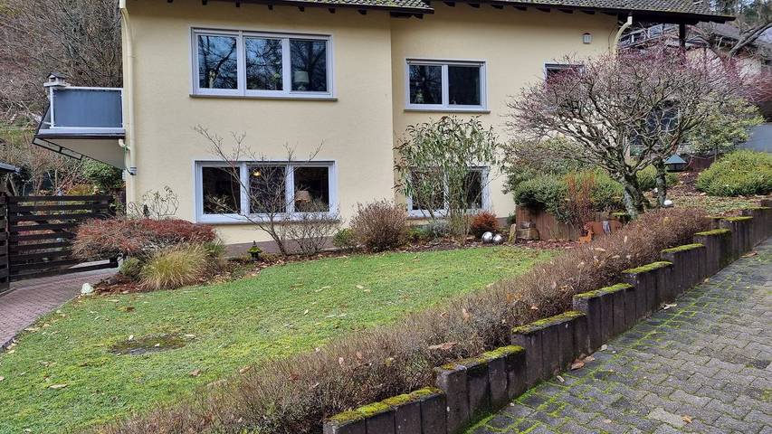 Ferienwohnung für 4 Personen, mit Terrasse und Balkon/Terrasse in Bad Orb