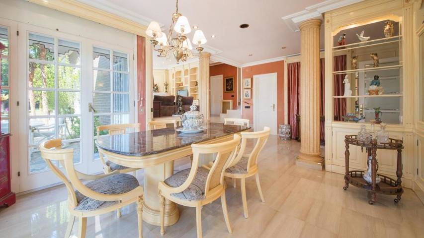 Villa pour 9 personnes, avec jardin ainsi que piscine et balcon à Calafell - 2