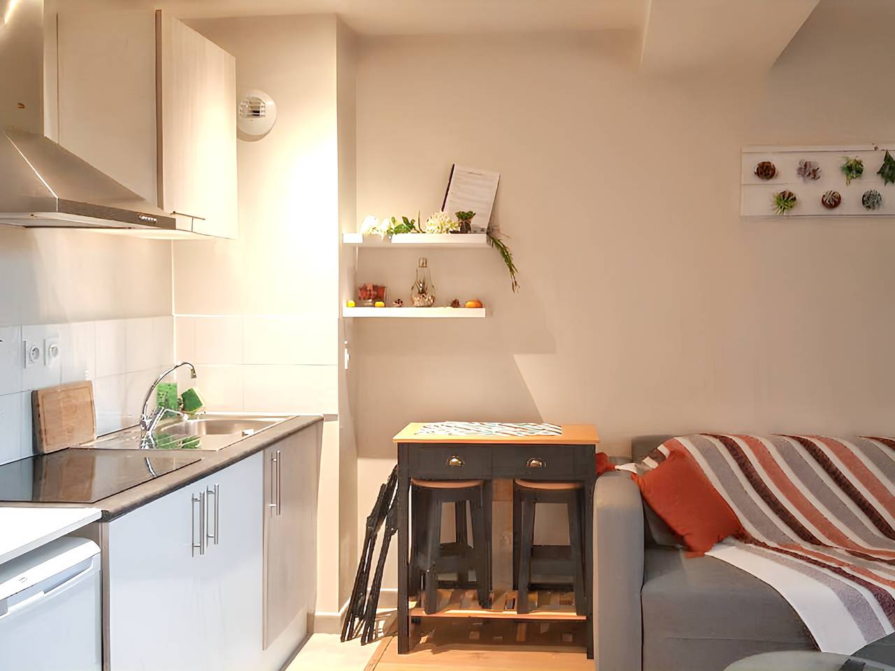 Ganzes Studio, Charmantes Studio in Abondant mit Sonnenterrasse - 30 m² in Abondant, Dreux und Umgebung