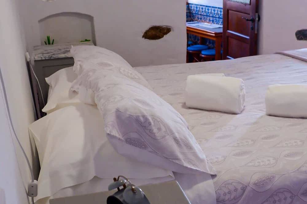 Azenhas Beach Zimmer - Azehas do Mar in Azenhas do Mar, Costa de Lisboa