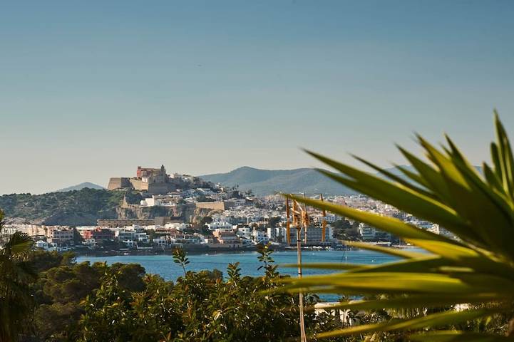 Villa pour 6 personnes, avec piscine et jacuzzi, animaux acceptés à Cap Martinet