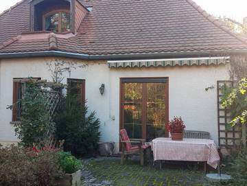 Ferienwohnung für 6 Personen, mit Garten und Balkon, kinderfreundlich in Niedersedlitz