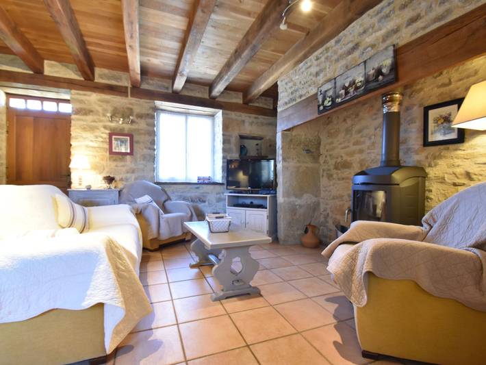 Location de vacances pour 4 personnes, avec terrasse et piscine, animaux acceptés à Gramat - 3