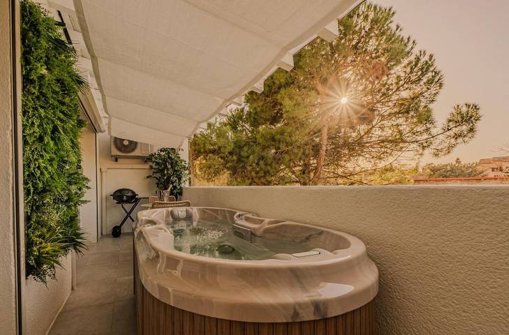 Gîte pour 2 personnes, avec jacuzzi et terrasse, animaux acceptés à Bourg-de-Péage - 2