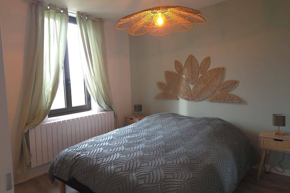 Lovely 3-bedroom country house in charming Hotot-en-Auge in Hotot-en-Auge, Région de Lisieux