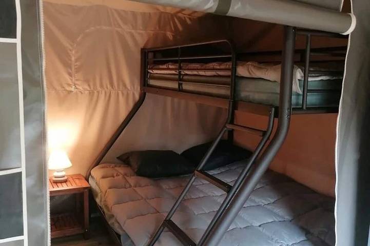 Zecamping 4* animé piscine sauna hammam tente Bbq 33m2 5 pers in Saint-Gaultier, Le Blanc und Umgebung
