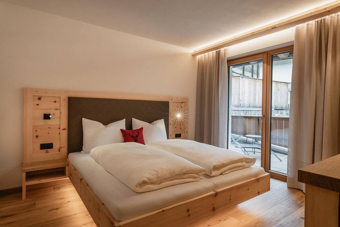 Ganze Wohnung, Apartment 'Weissbrunn Alexander' mit Bergblick, gemeinsamer Terrasse und Wlan in Santa Magdalena (Eisacktal), Villnöß