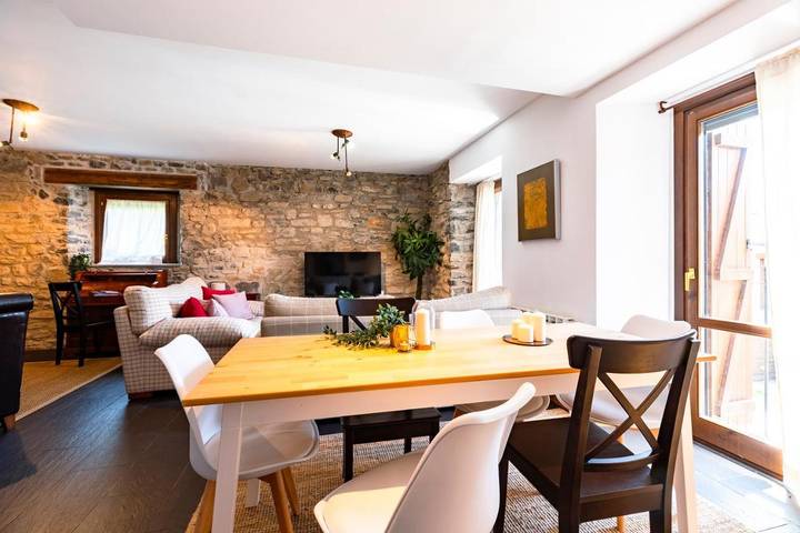 Location de vacances pour 12 personnes, avec jardin et vue à Castiello de Jaca - 3