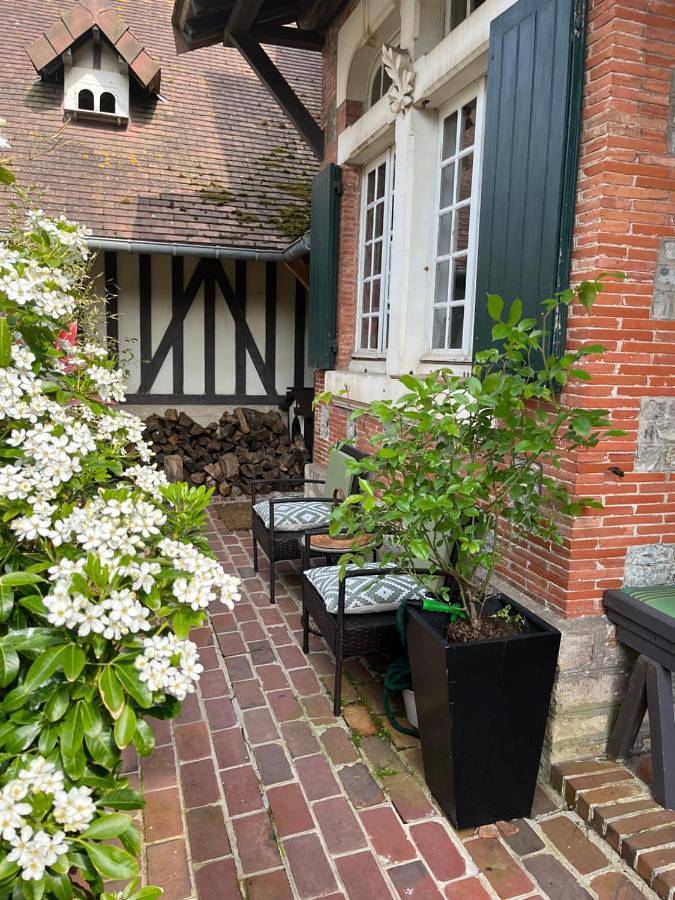 Chambre d’hôte pour 2 personnes, avec terrasse et vue à Cabourg - 2