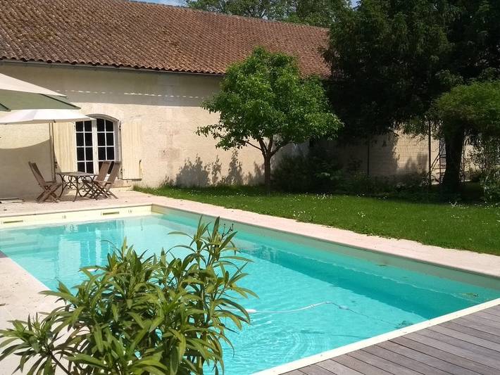 Chambre d’hôte pour 5 personnes, avec piscine et jardin en Charente - 4