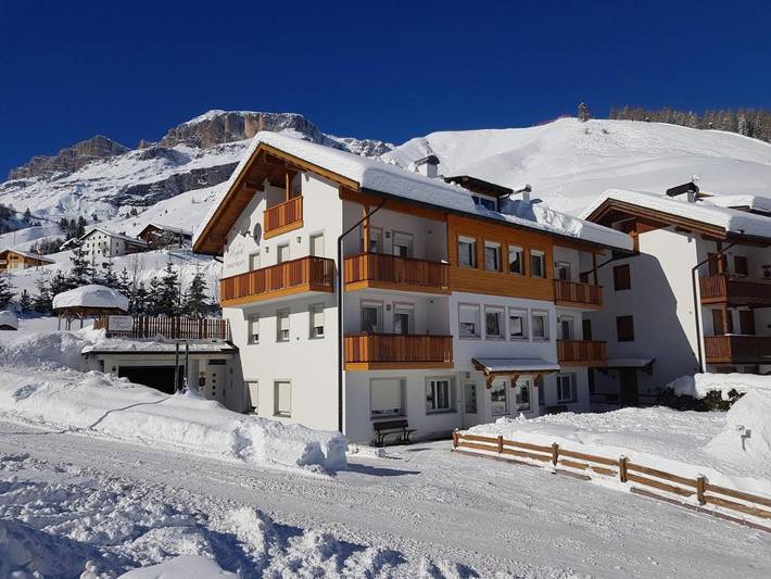 Location de vacances pour 6 personnes, avec jardin et vue à Arabba - 4