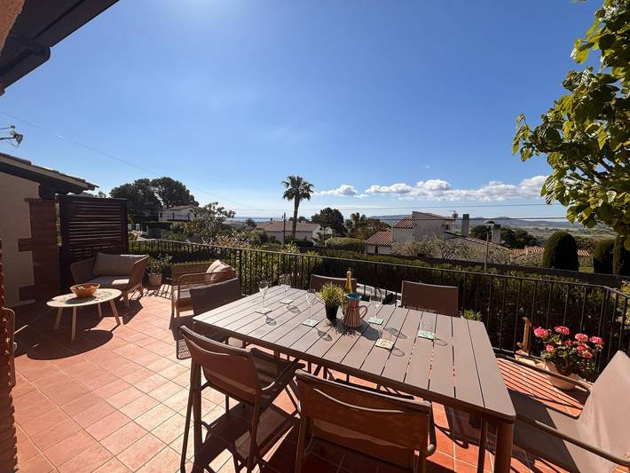 Casa rural para 6 personas, con Balcón y Terraza además de Jardín y Vistas en Serra de Daró - 3