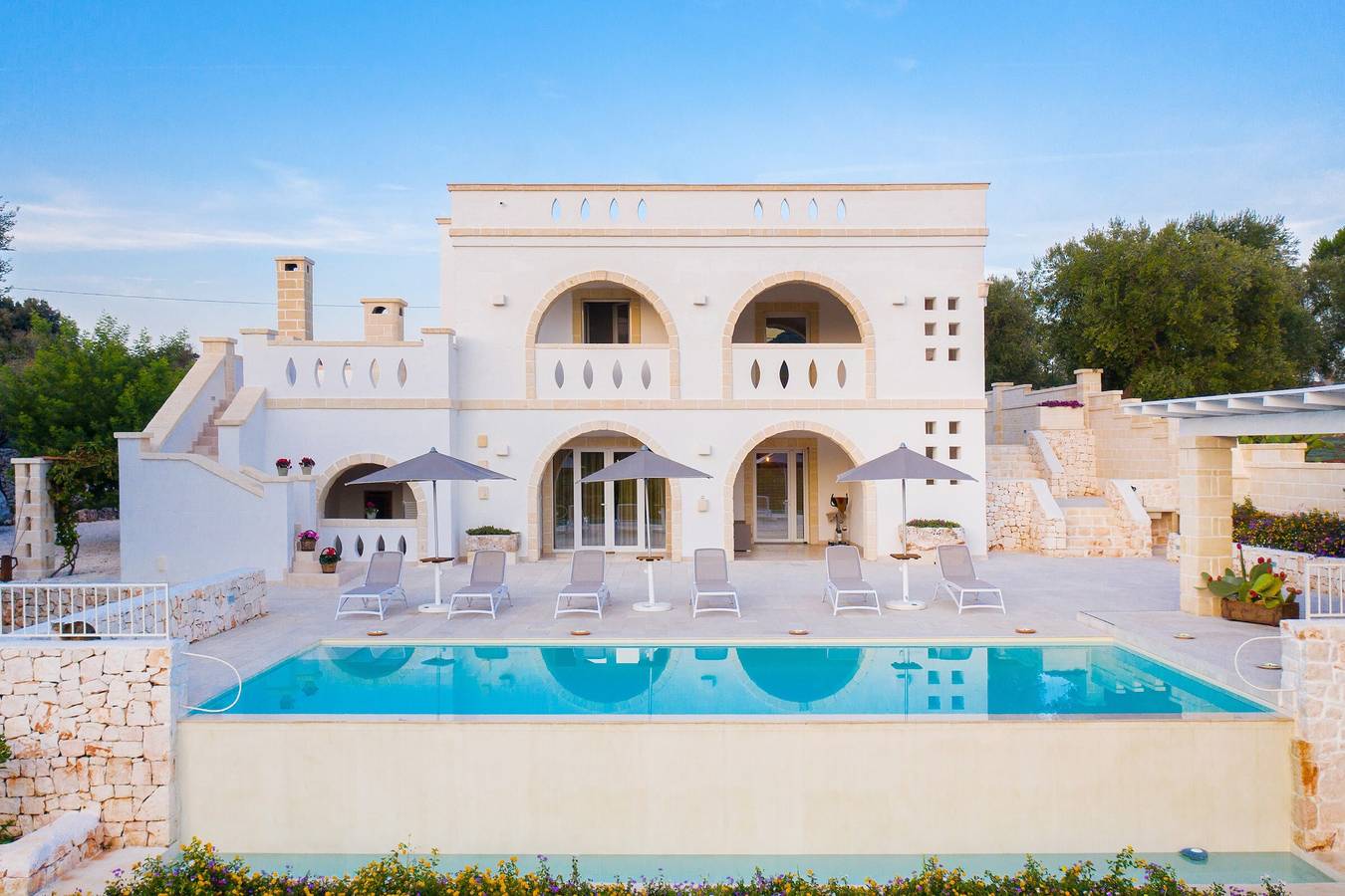 Lussuosa Villa Don Salvatore con Wi-Fi, aria condizionata, piscina e terrazza; in Traghetto, Ostuni