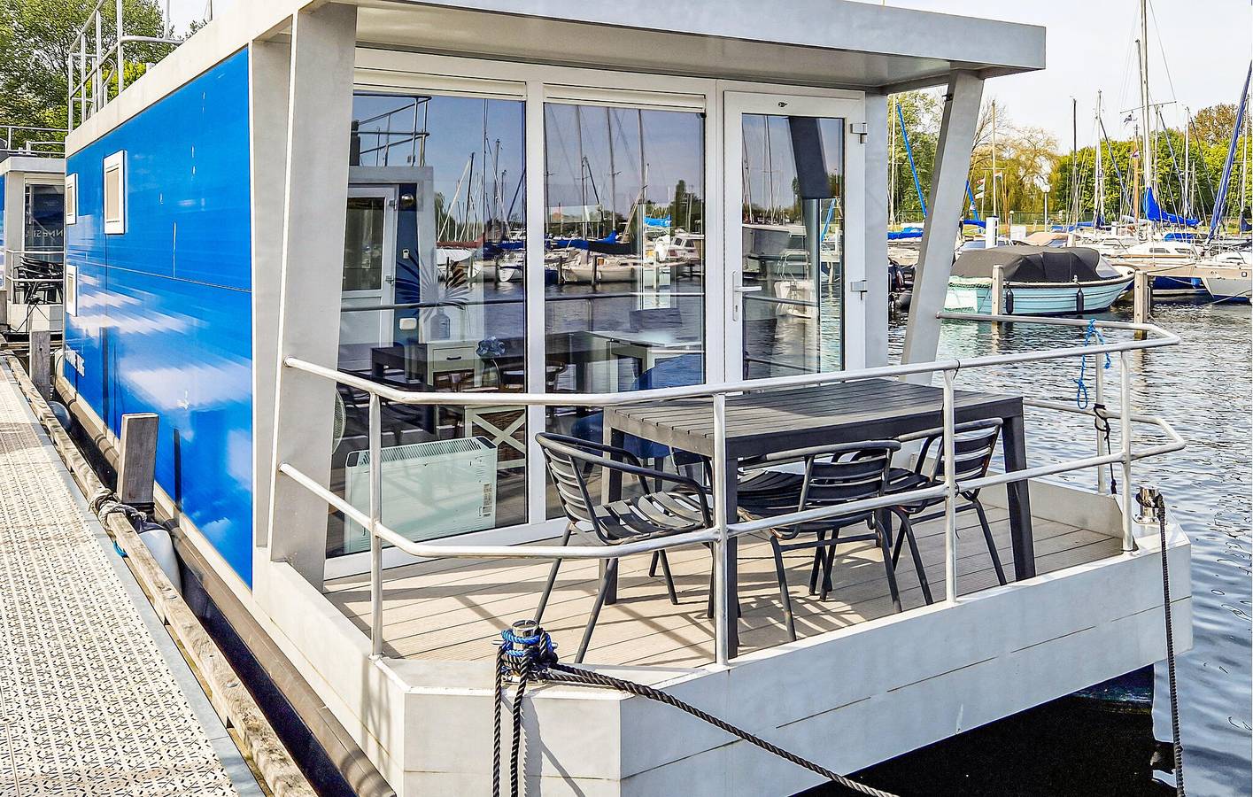 Hausboot für 6 Personen mit Seeblick in Naarden, Nordholland