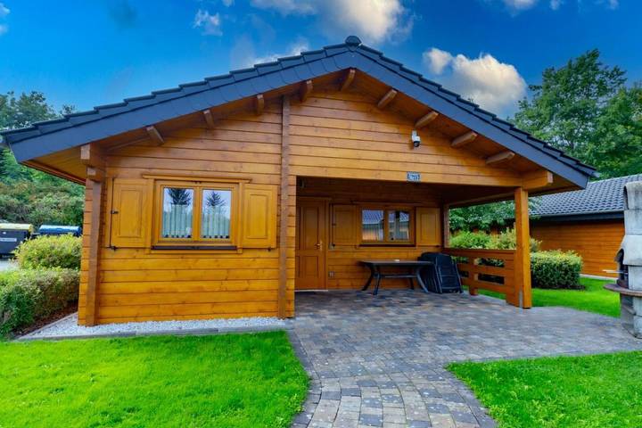 Ferienhaus für 4 Personen, mit Terrasse und Garten sowie Ausblick im Lausitzer Seenland