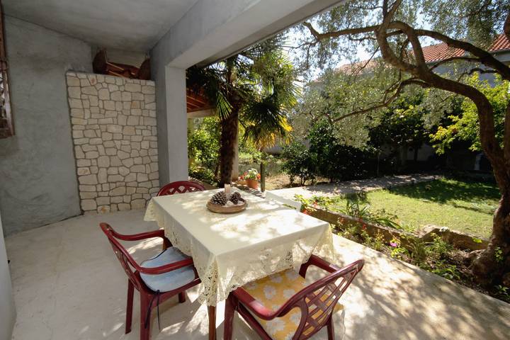 Ferienwohnung für 3 Personen, mit Balkon/Terrasse in Zadar (Kommun)