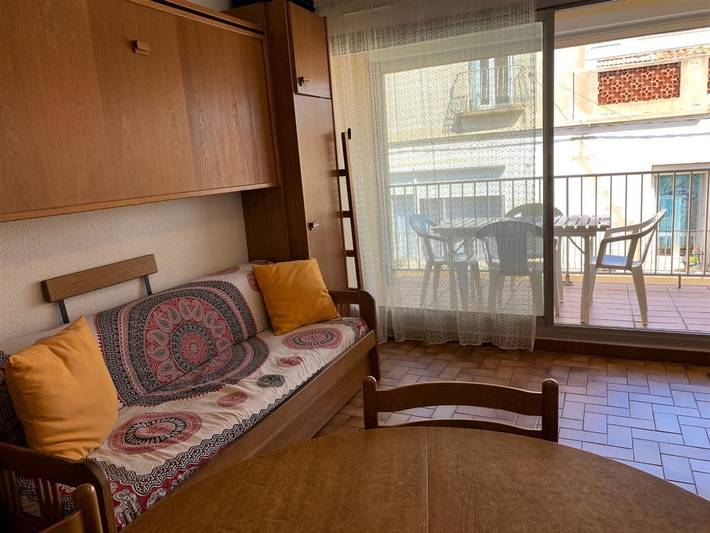 Ganze Wohnung, Maisonette-Wohnung mit Sonnenterrasse und Privatgarage in Mèze, Mittelmeerküste (Frankreich)