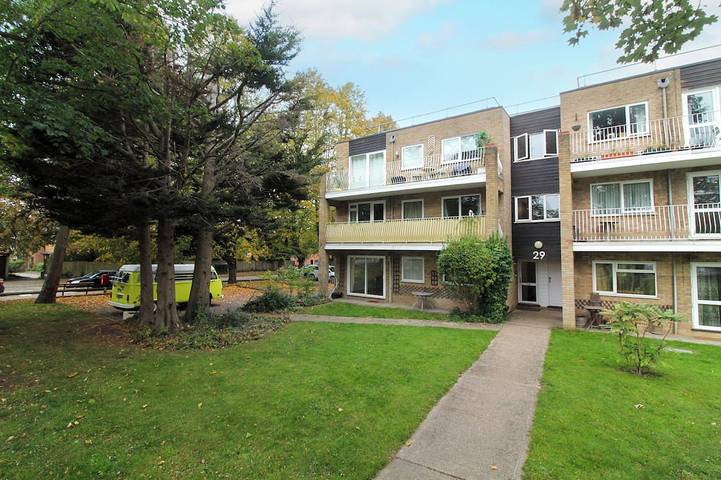 Apartment for 4 people in Bromley