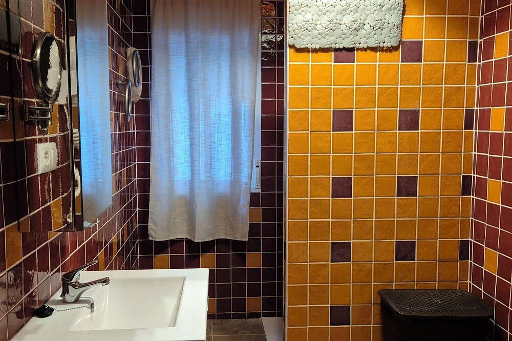 Country cottage in Zahora. 10 min walk from the beach. Family-friendly and cozy. in Playa de Zahora, Barbate