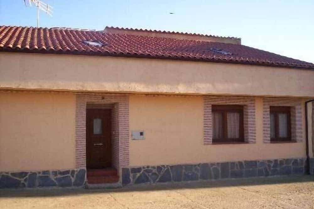Selbstversorger in Los Chariles für 4 Personen in Manganeses de la Lampreana, Zamora Provinz