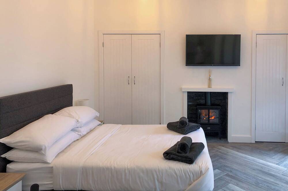 Whinacres Cottage @1894 in Conwy, Snowdonia