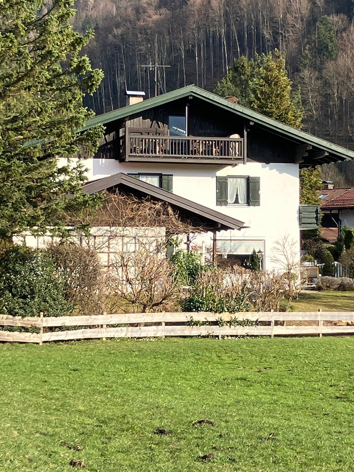 Ganze Ferienwohnung, Ferienwohnung im Grünen - Geräumiges Domizil mit Bergblick in Oberwössen, Unterwössen