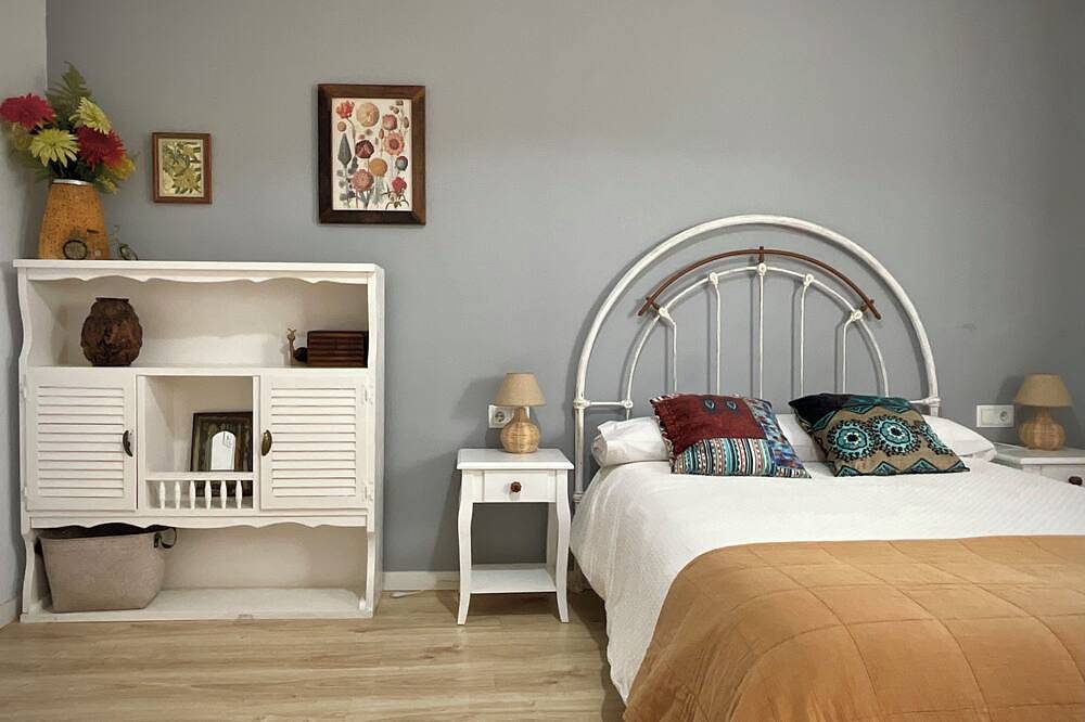 Apartamento entero, Apartamento en casa con jardín de más de 200 años de antigüedad. in Fitero, Provincia de Navarra