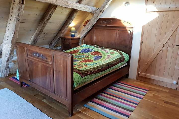 Location de vacances pour 5 personnes, avec piscine et jardin à Saint-Martin-Labouval - 2